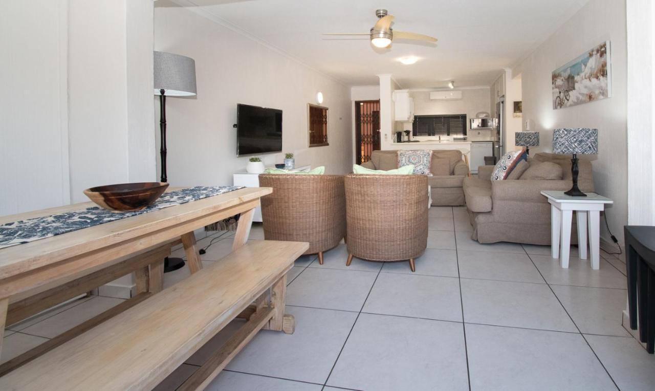 7 The Shades Umhlanga Rocks Apartment Durban Exterior photo